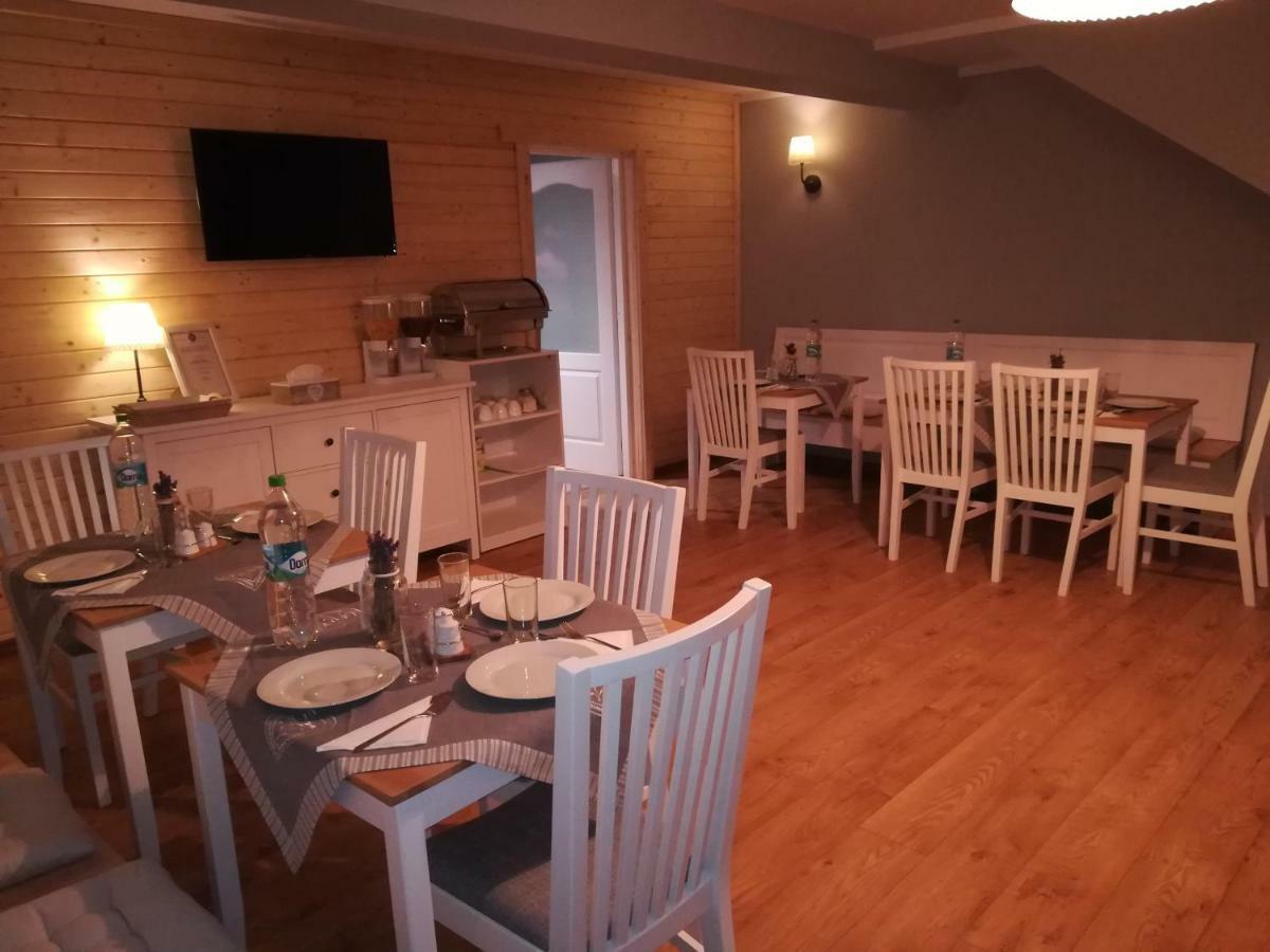 Guest House Carpathia Vişeu de Sus Eksteriør billede